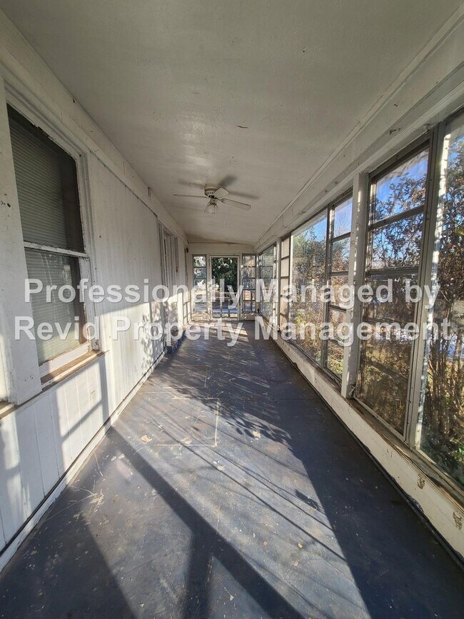 Foto del edificio - 3712 Marion Ave