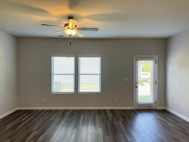 Foto del edificio - Brand New Townhome in Adairsville!!