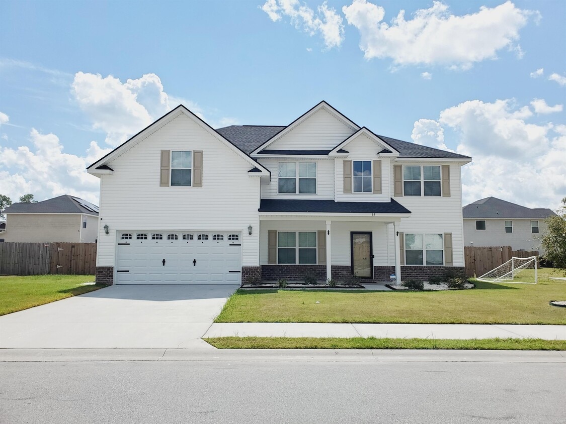 Foto principal - 65 Thorp Circle