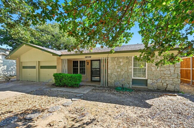 Foto del edificio - 14732 Oakwood Ln