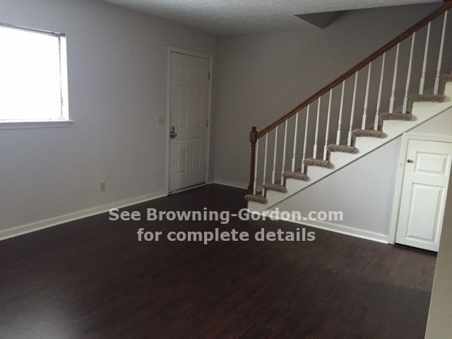 Building Photo - 2103 Sunset Pl