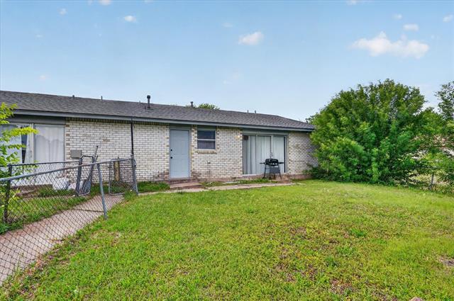 Foto del edificio - 1406 Yukon Dr