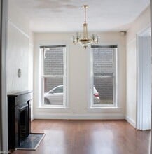 Building Photo - 416 Queen St