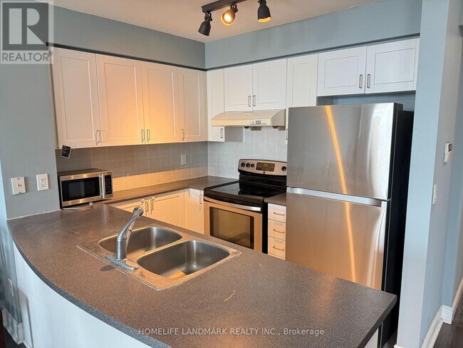 Photo du bâtiment - 60 Brian Harrison Way