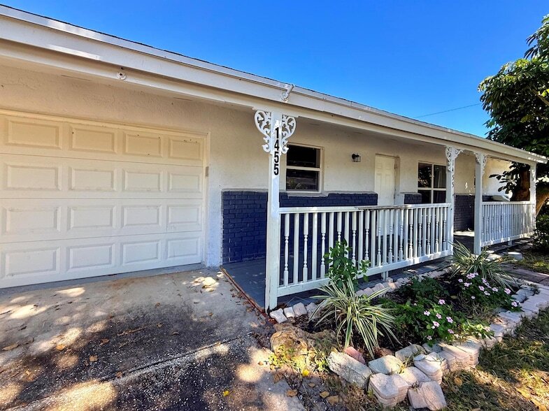 Foto principal - 1455 NE Silver Maple Way
