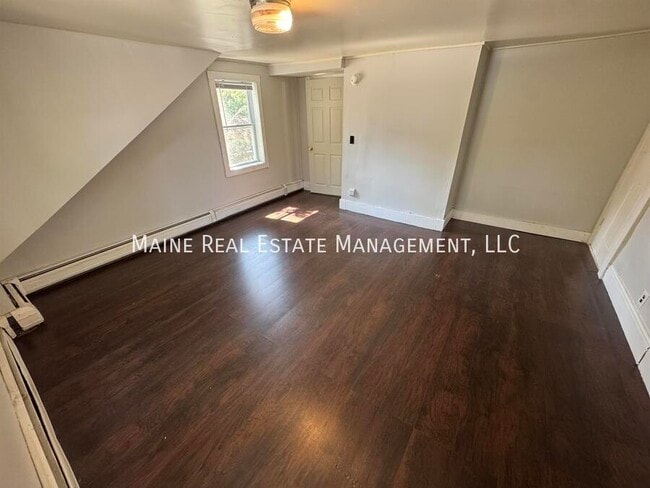 Building Photo - 16 Penobscot St