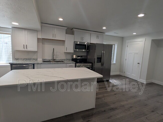 Foto del edificio - 14457 Gray Fox Dr