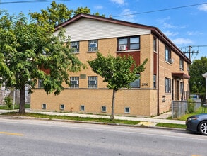 Building Photo - 2750 E 83rd St