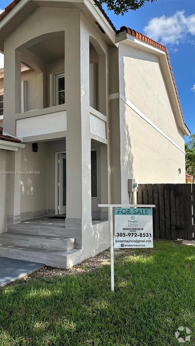 Building Photo - 10269 SW 138th Ct