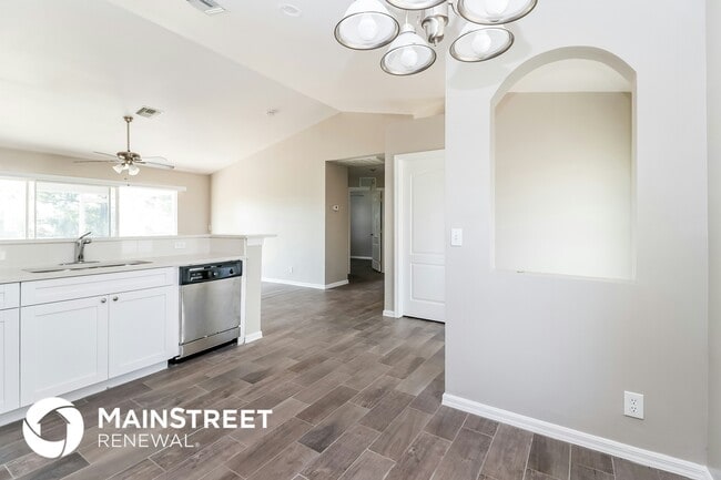 Building Photo - 1713 NW 12th St