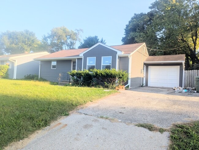 Building Photo - 2809 Wesleyan Ave