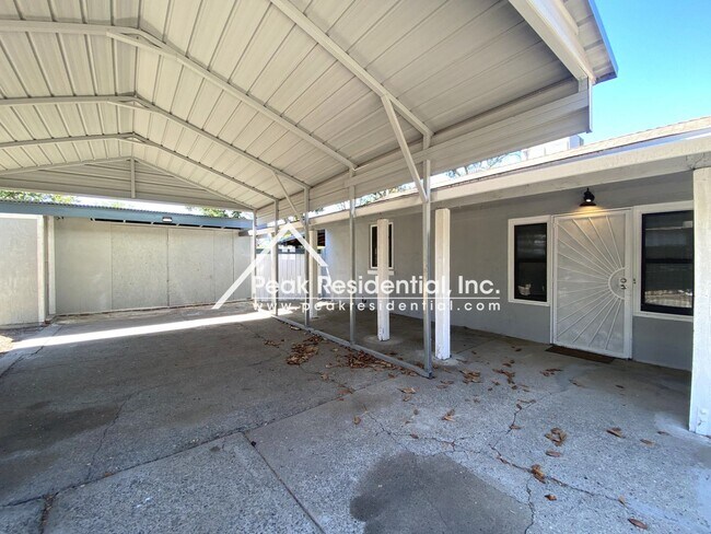 Foto del edificio - 1 br, 1 bath House - 6729 5th Street