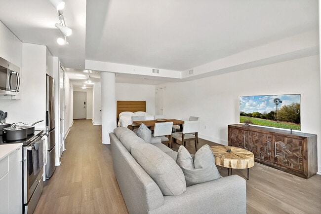 Building Photo - 2000 P St NW