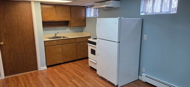 Photo - 2393 Henry St House