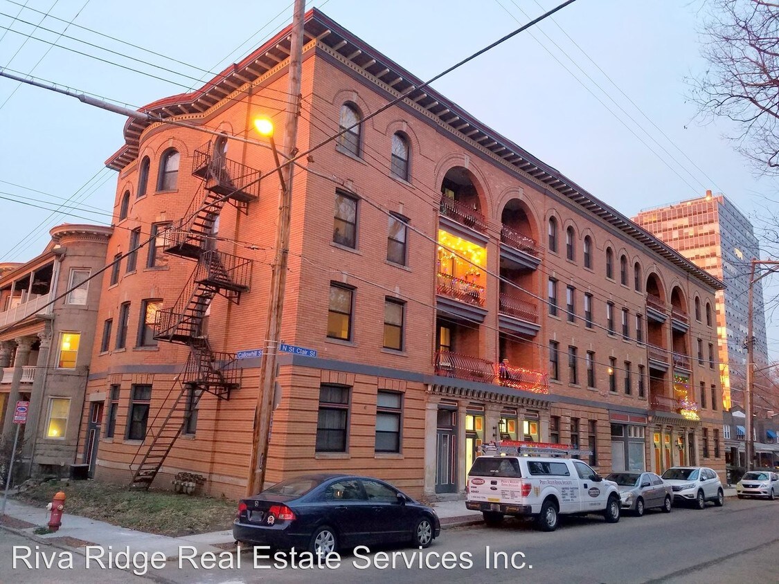 Primary Photo - 1403 N Saint Clair St