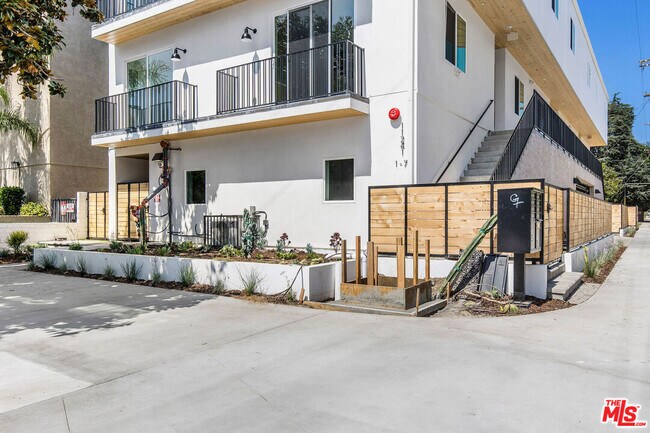 Foto del edificio - 11241 Morrison St