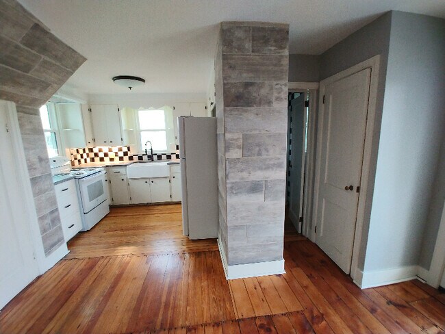 Foto del edificio - 117 N Middlesex Rd