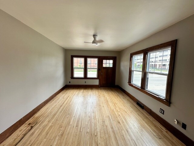 Foto del edificio - 801 Melrose Ave