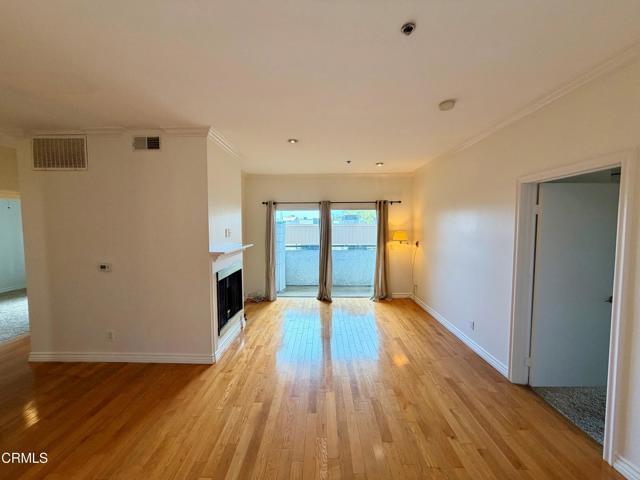 Foto del edificio - 156 S Oak Knoll Ave