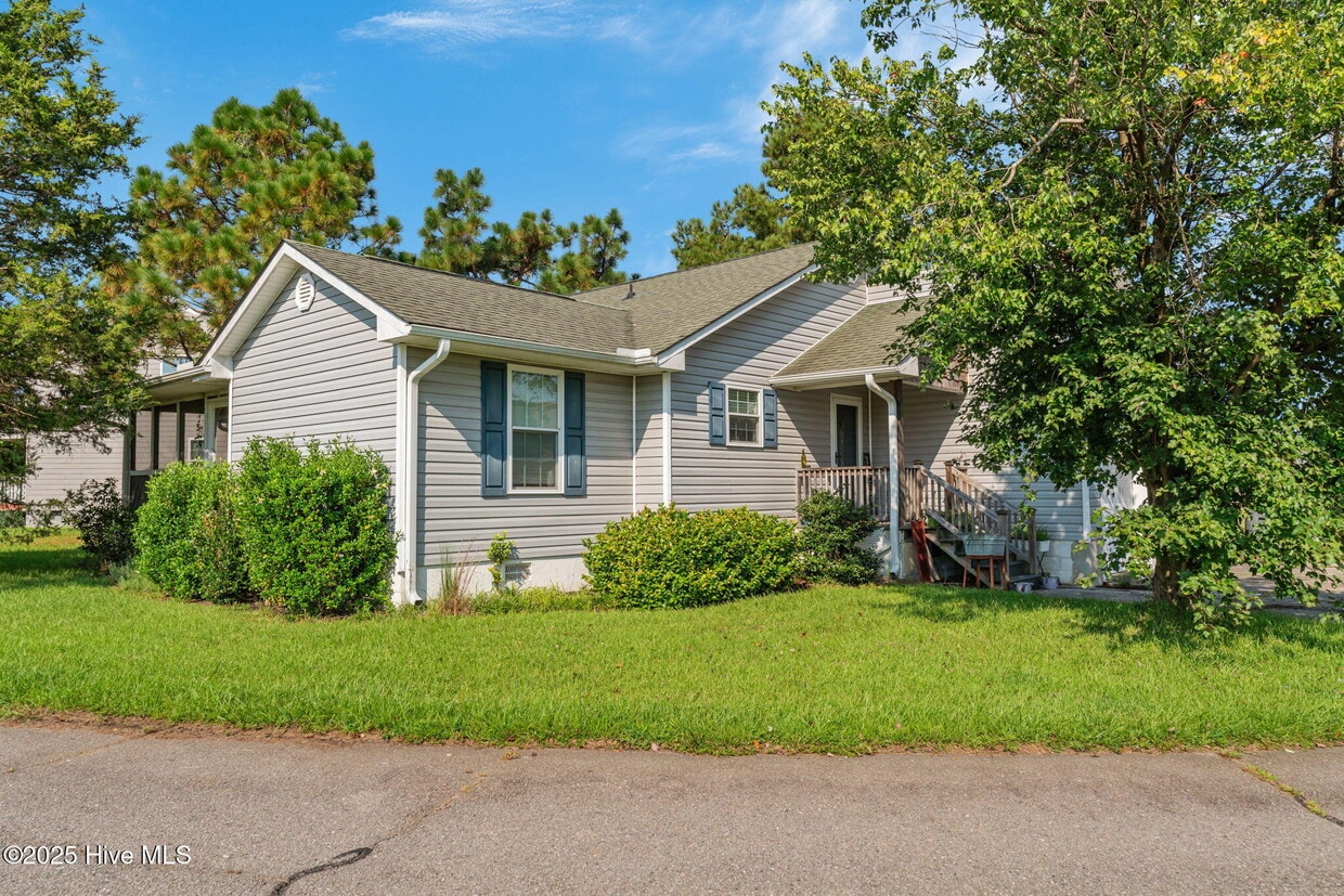 Foto principal - 769 Dayflower Ct