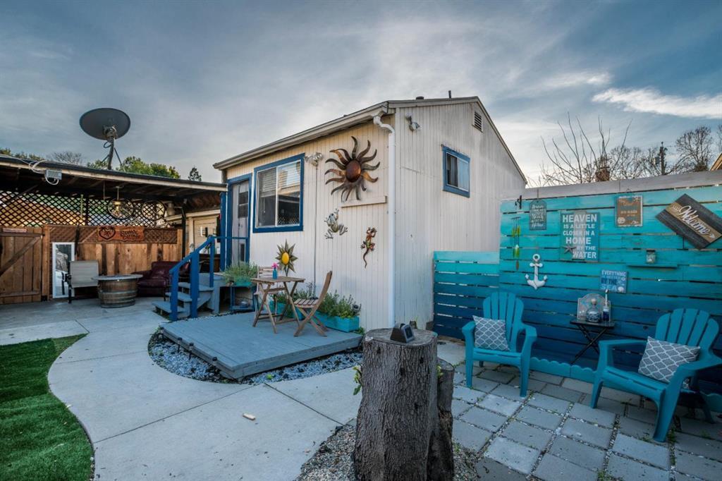 Primary Photo - 69 Sunol St