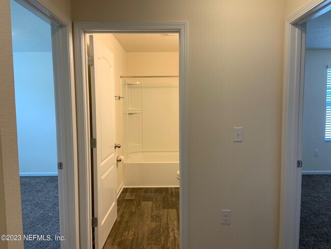 Building Photo - 1763 Eagle View Way