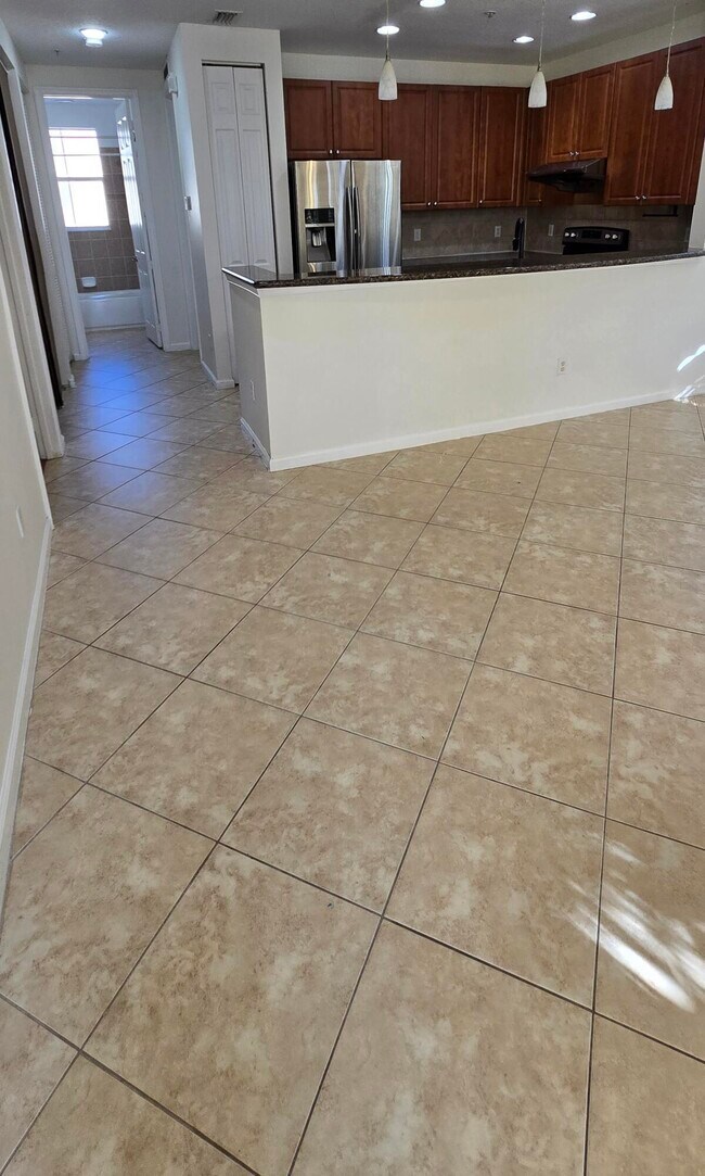 Foto del edificio - 3919 Passion Flower Rd