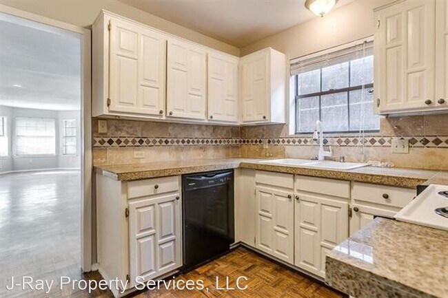 Building Photo - 3 br, 2.5 bath House - 3910 W 6th Street
