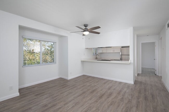 Interior Photo - Golden Pacific Apartments