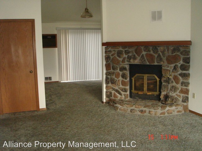 Building Photo - 3503 Cascade Loop