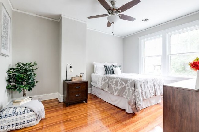 Foto del edificio - 4 br, 1.5 bath House - 508 Arnold Ave