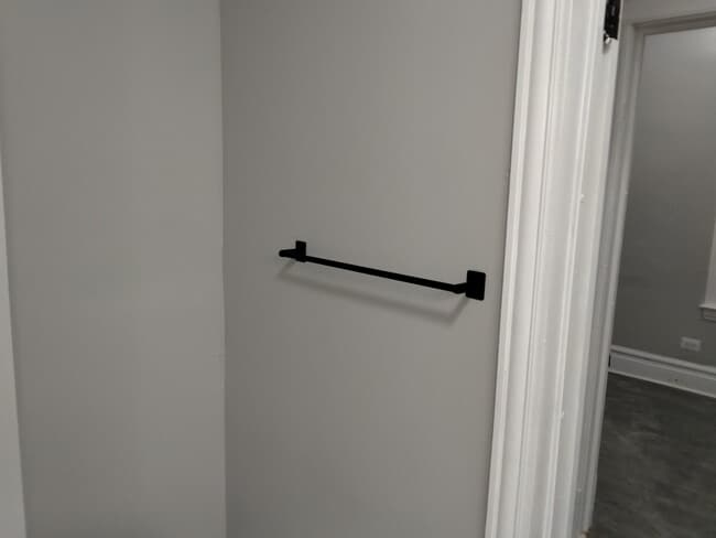 Building Photo - 2427 S Spaulding Ave