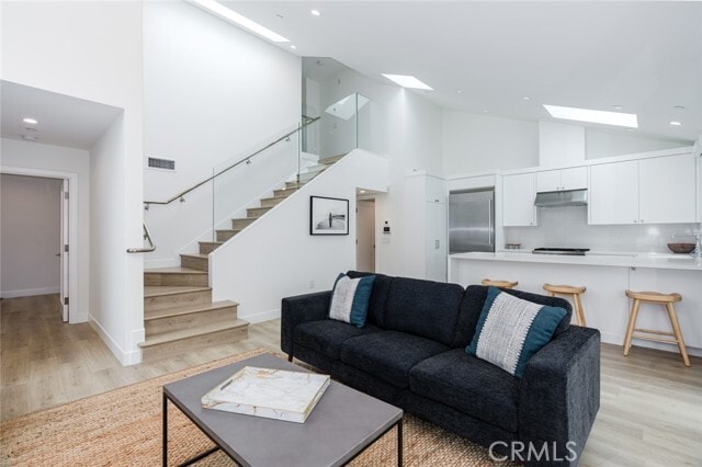 Foto del edificio - 480 Morning Canyon Rd