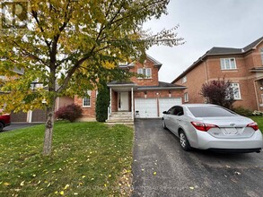 Building Photo - 163 Flagstone Way