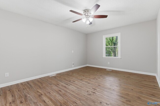 Building Photo - 416 Walton Rd
