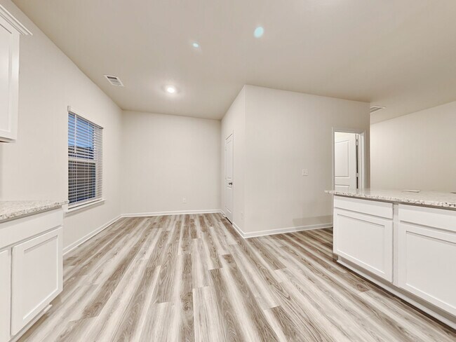 Building Photo - 1161 Amadas Dr