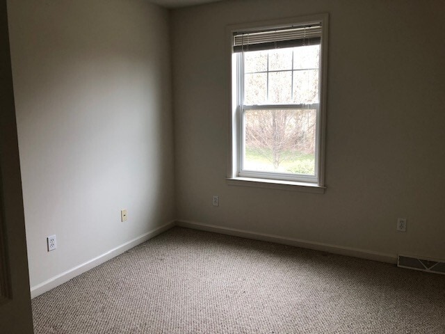 Building Photo - 310 Millstone Dr