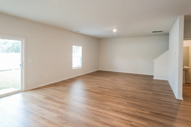 Foto del edificio - 375 Hidden Cove Dr