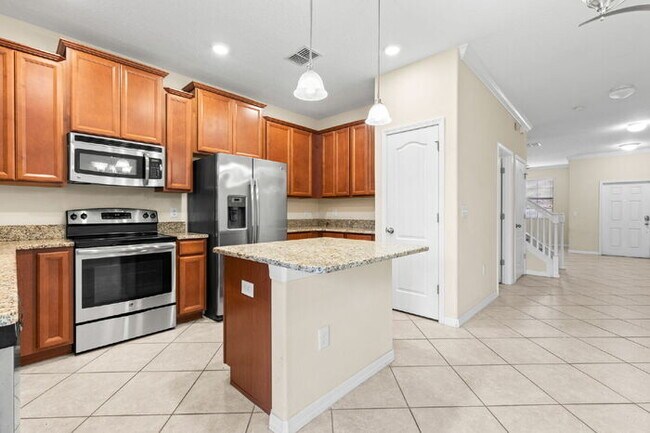 Foto del edificio - LIKE NEW Town Home For Rent in Wesley Chapel!