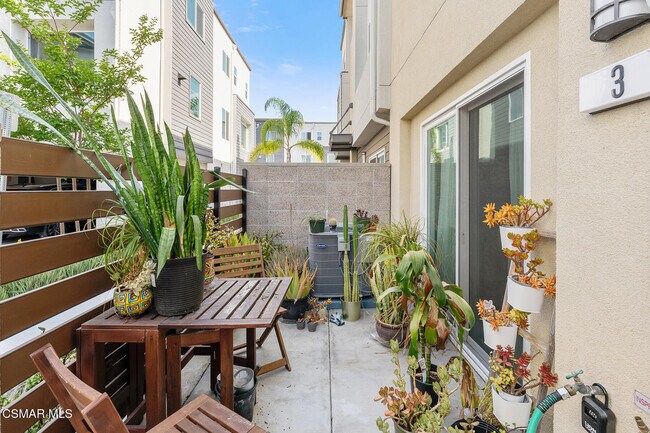 Foto del edificio - 14055 Ruby Ln