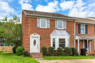 Building Photo - 5327 Kindlewood Dr