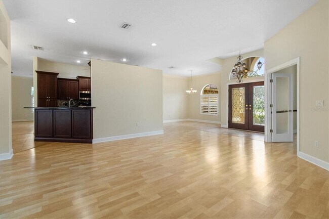 Building Photo - 1533 Haverhill Dr