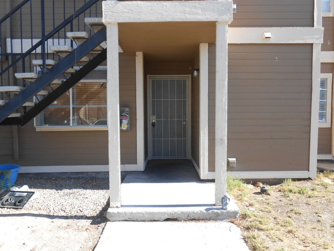 Primary Photo - 1st Floor Condo in Sunrise Manor