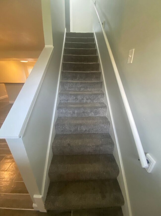 Foto del edificio - 3252 Summerhill Ln