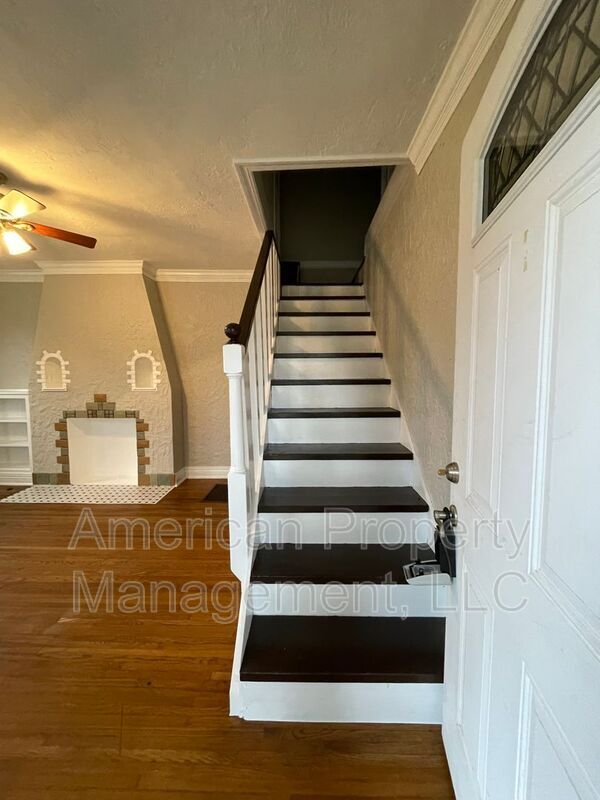 Foto del edificio - 1403 S Florence Ave