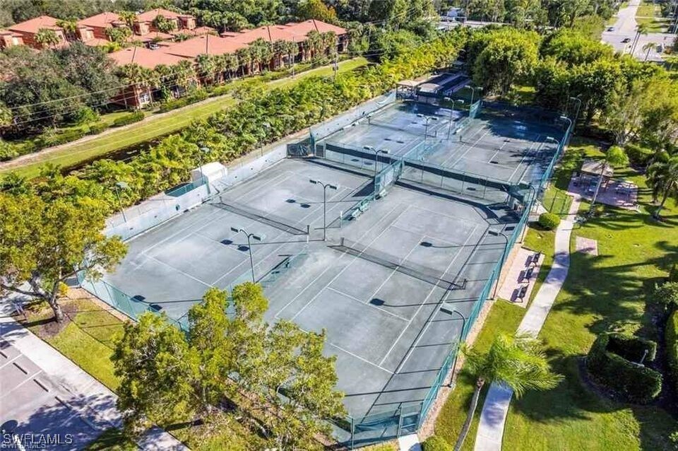 Foto del edificio - 6655 Huntington Lakes Cir