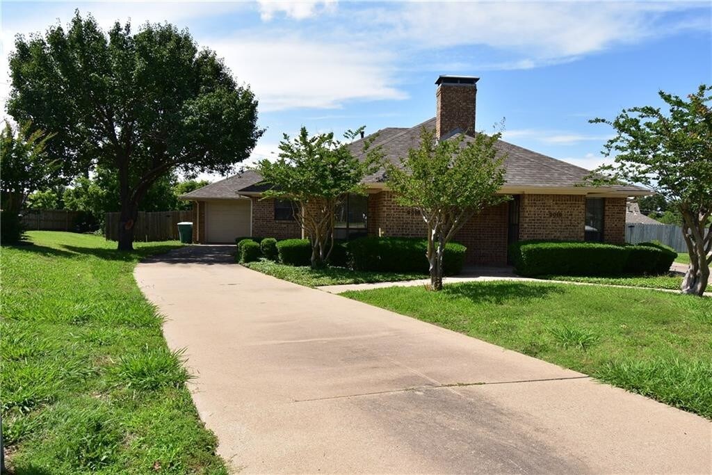 2016 Monte Cristo Way, Sherman, TX 75092 Townhome Rentals in Sherman