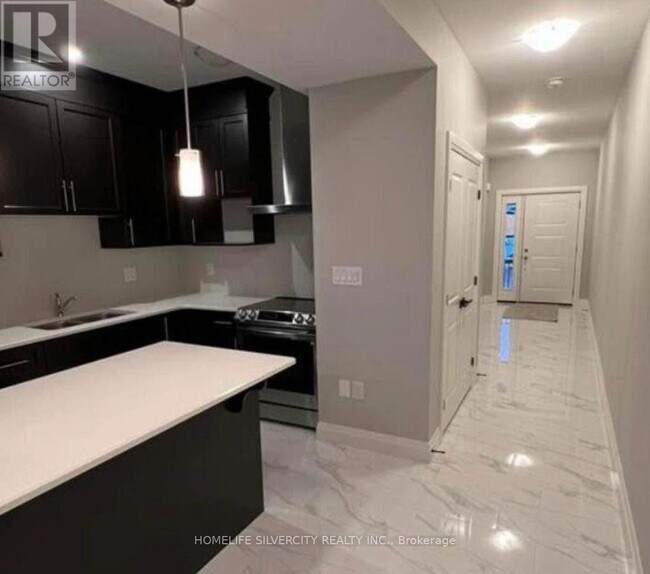 Building Photo - 307 Chapel Hill Dr