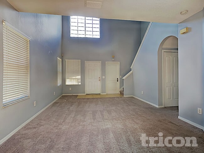 Building Photo - 8405 Quarter Horse Dr