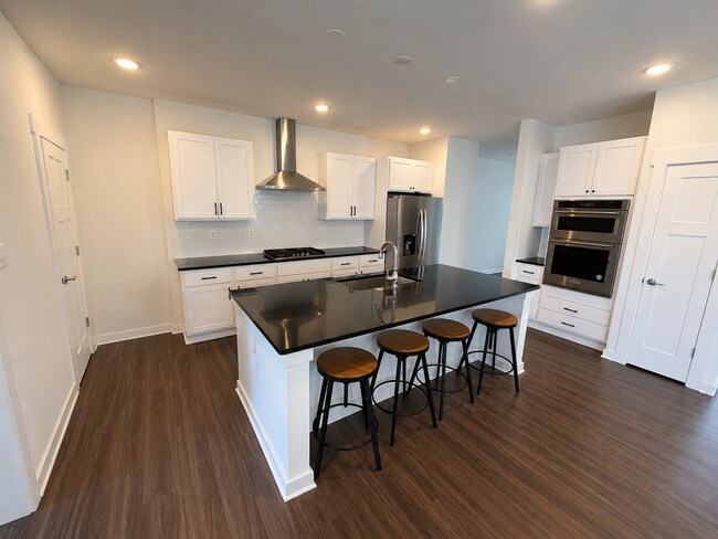 Building Photo - 1206 Marsalis Pl